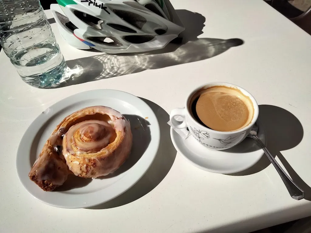 Jorge GRANDE LÓPEZ_El Sauco_Navas del Marqués Las_review