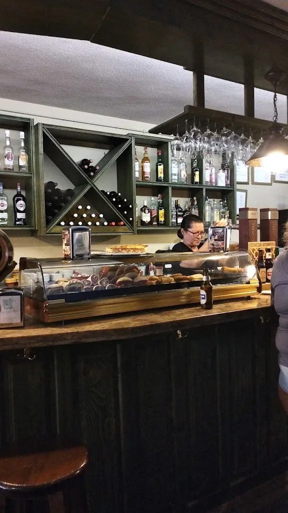 juanjo lopez muñoz_Bar La Viña_Navaluenga_review