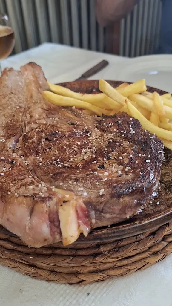 Restaurante Nuria_Navaluenga_slider_image_2