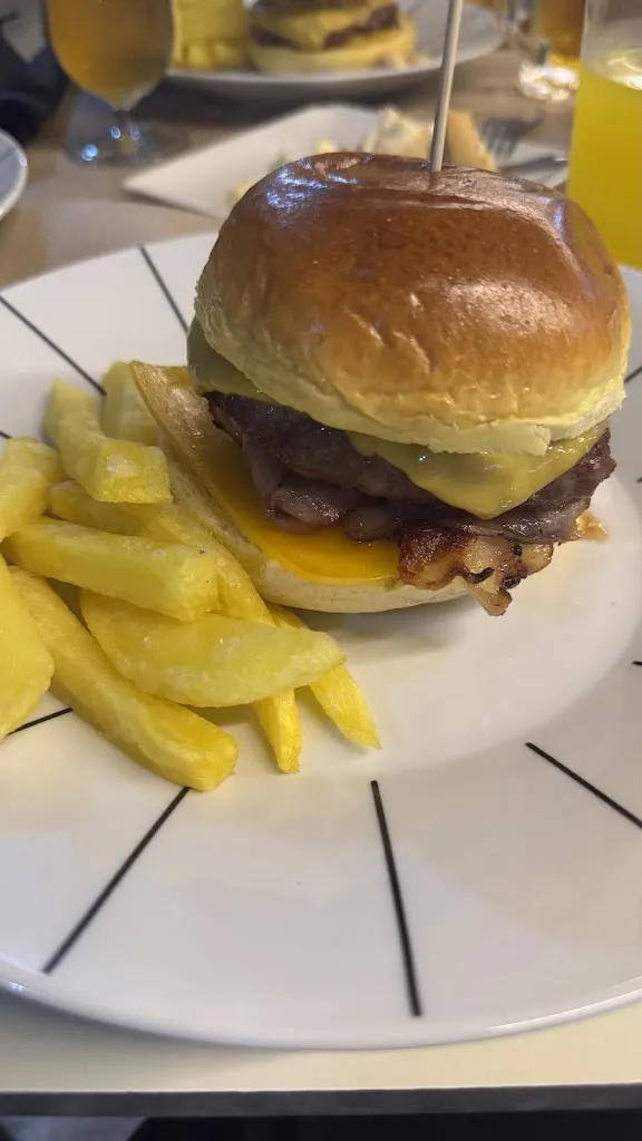 Nowest Striks_La Terraza de Zamorano_Navaluenga_review