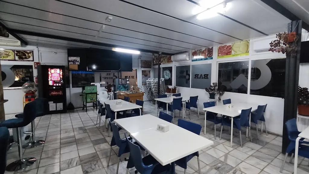 BAR EL CRUCE_Navaluenga_slider_image_3