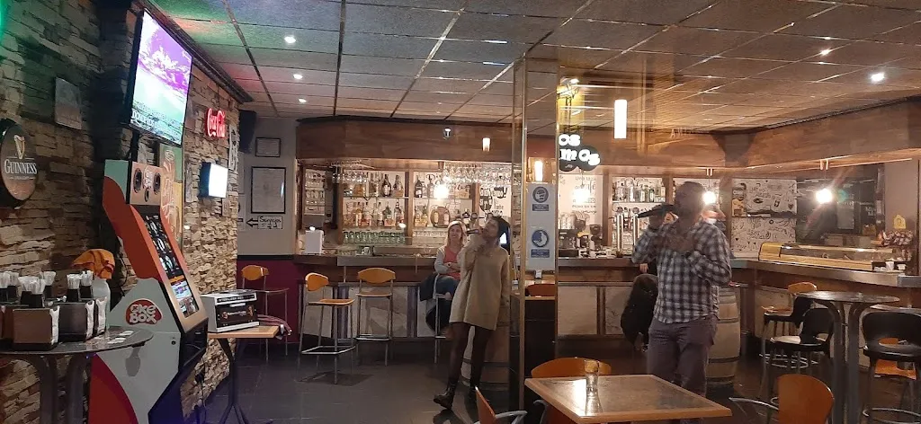 Los Álamos restaurant in Navaluenga