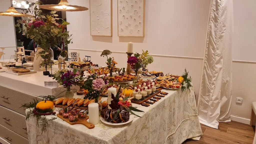 El Capricho - Comida Casera (Navaluenga - Ávila) restaurant in Navaluenga