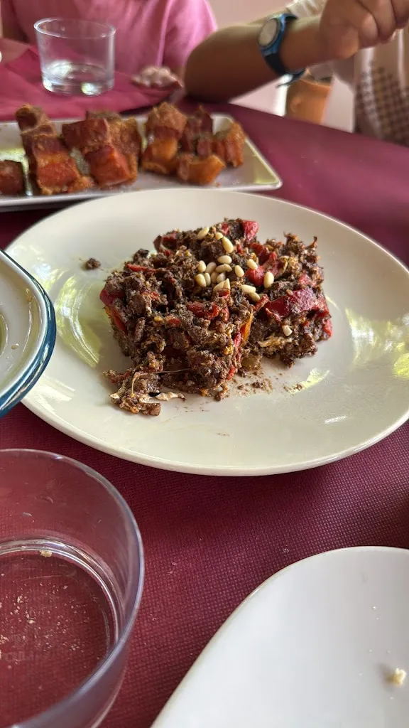 Javier Barrero Ortega_Restaurante Asador la Asomadilla_Pedro Bernardo_review