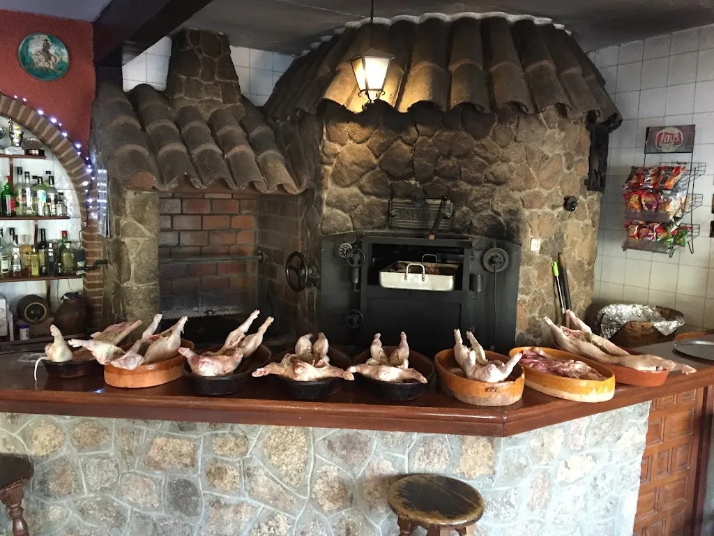 Restaurante Asador la Asomadilla restaurant in Pedro Bernardo