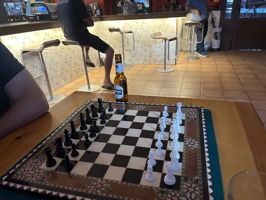 Cristobal_Bar El Hogar_Pedro Bernardo_review