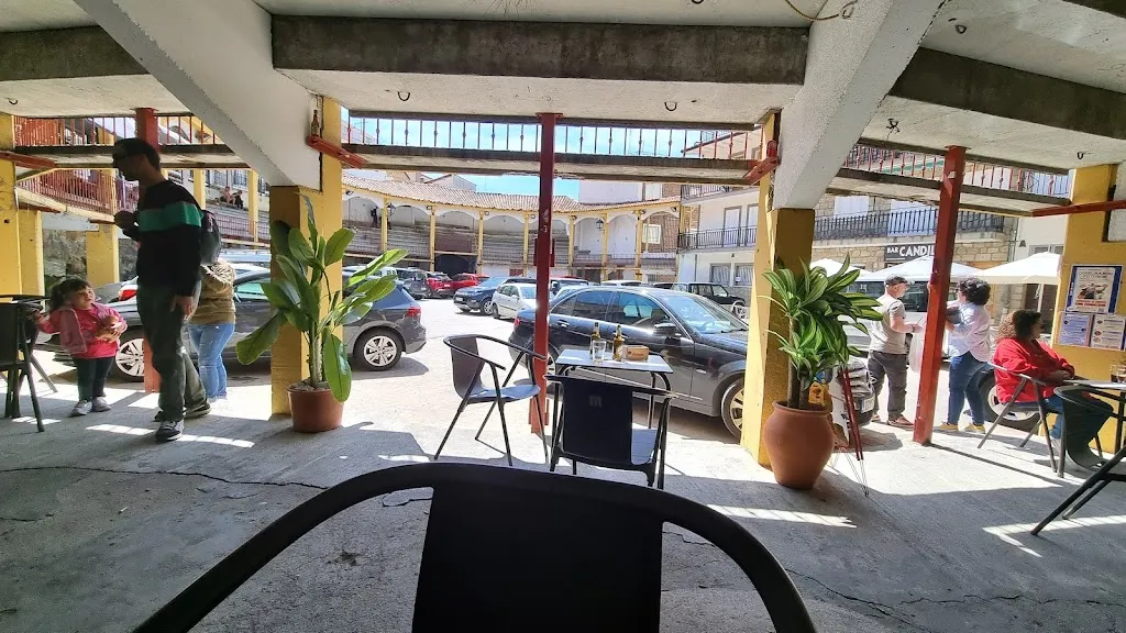 José Manuel Alonso Rodríguez_Bar El Hogar_Pedro Bernardo_review