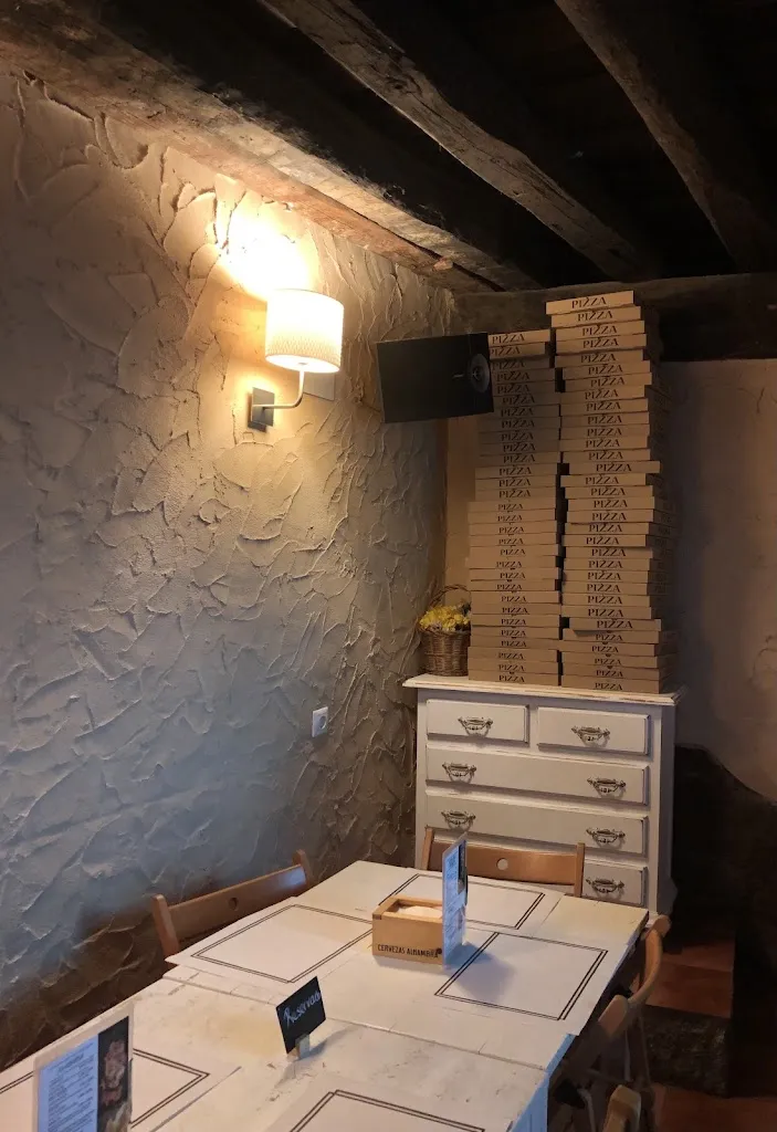Samuel Q_Pizzeria de segovia_Pedro Bernardo_review