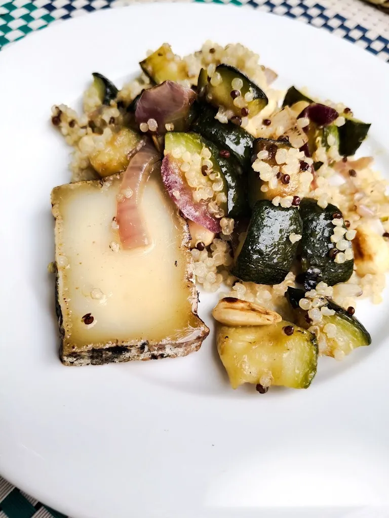 vanesa de_Bar Restaurante La Mirandela_Pedro Bernardo_recensione