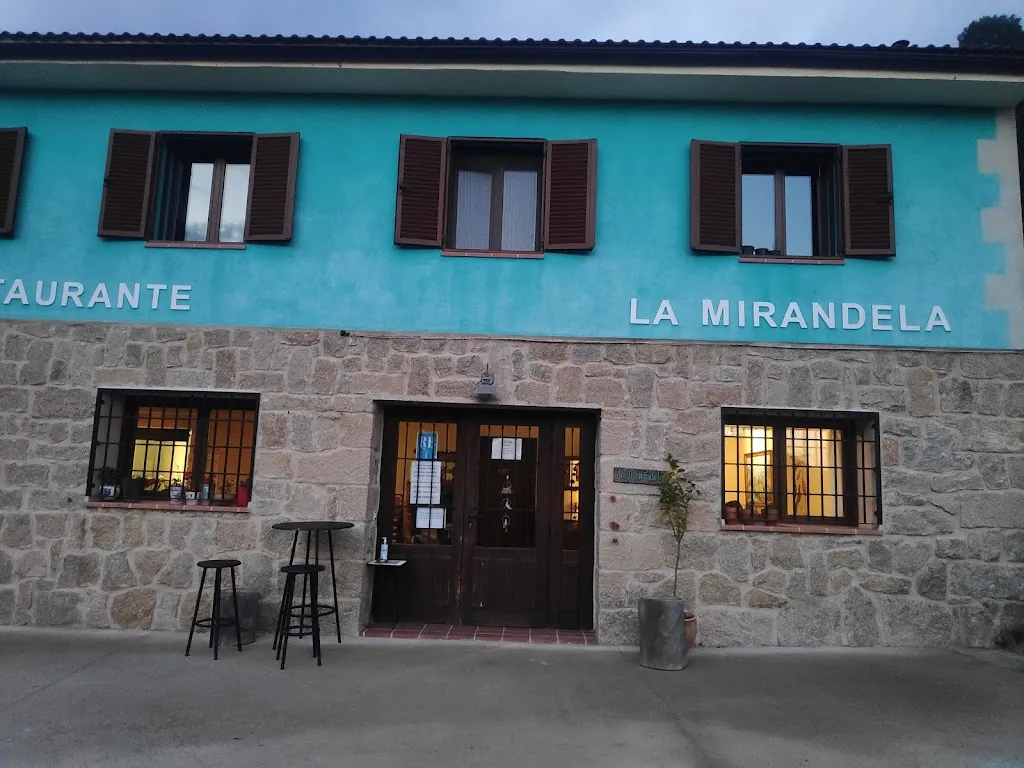 Bar Restaurante La Mirandela_Pedro Bernardo_slider_image_1