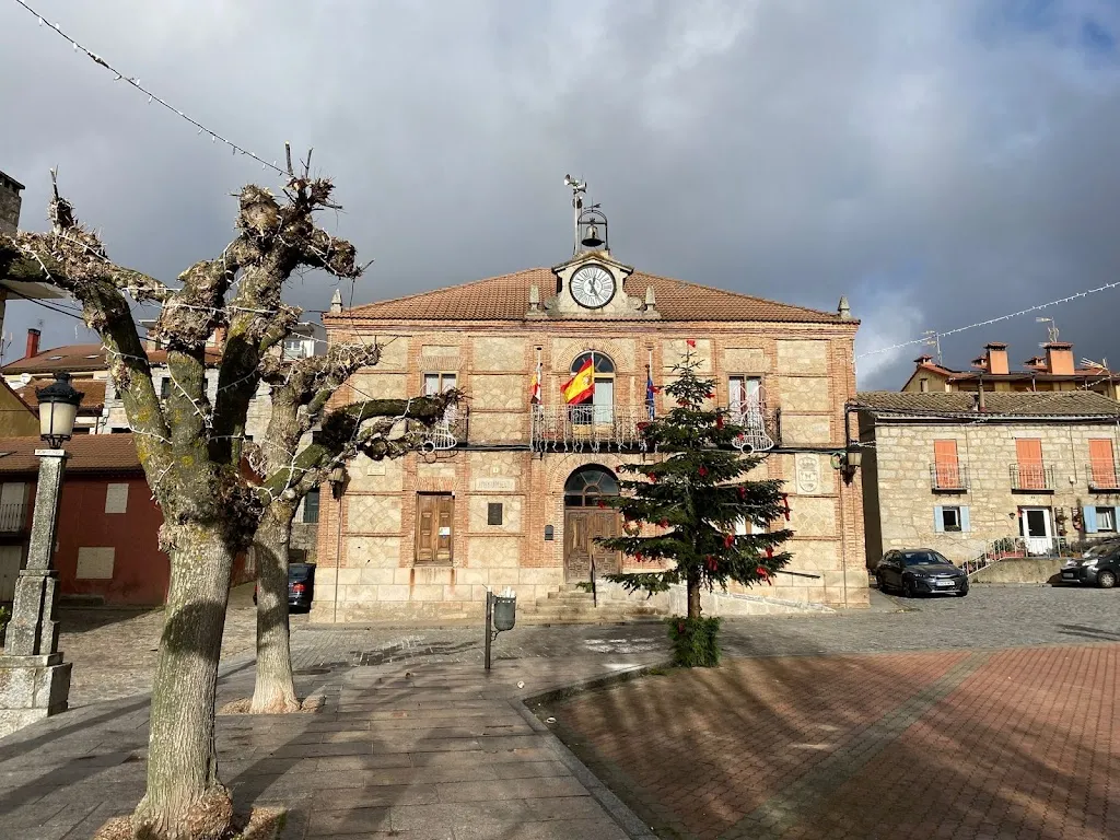 El Risco Del Aguila_Peguerinos_slider_image_3