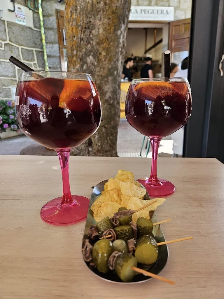 Taquilla Peguera Gastro_Peguerinos_slider_image_3