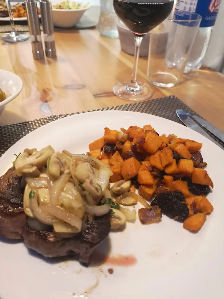 Eyal N.T_Restaurante Los Ángeles_Pedro-Rodríguez_review