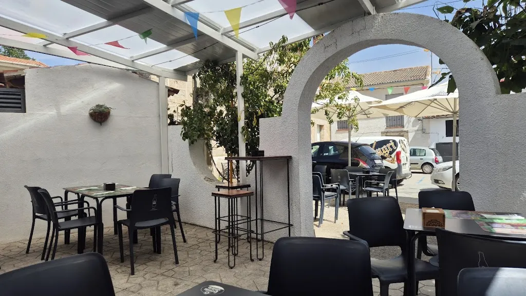 Bar Bachi_Pradosegar_slider_image_3