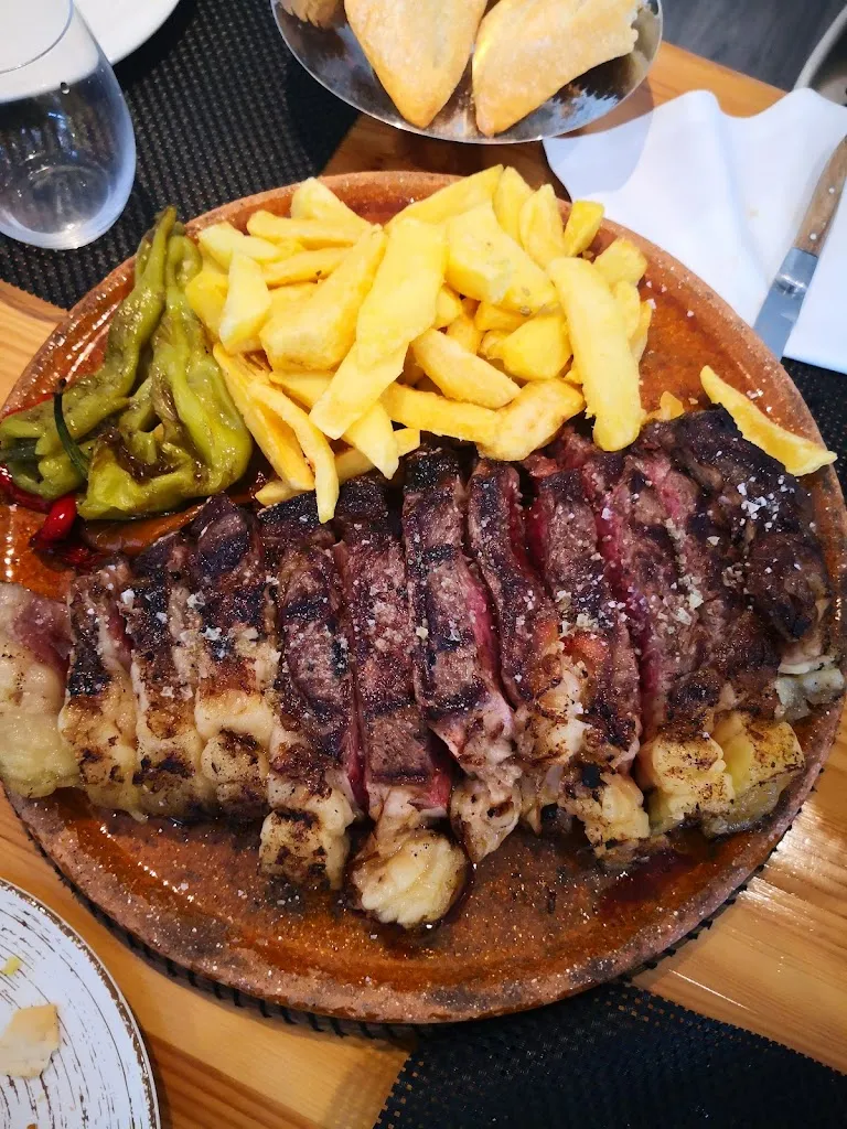 Peng Wang_LA TERRAZITA RESTAURANTE_Navalmoral_review