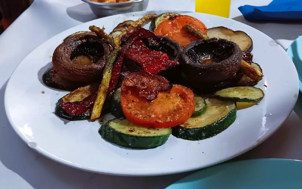 Bar restaurante Los Claveles_Navalmoral_slider_image_2