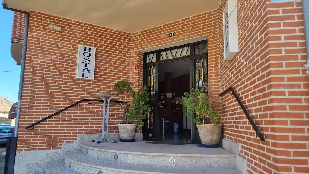 GLA_HOSTAL ARPA/RESTARANTE CLAUDIA/BAR_Navalmoral_review