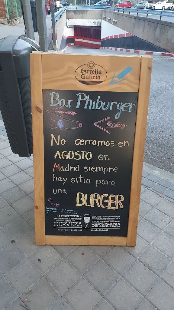 Menu_BAR - PHIBURGER_Mesia_image_3