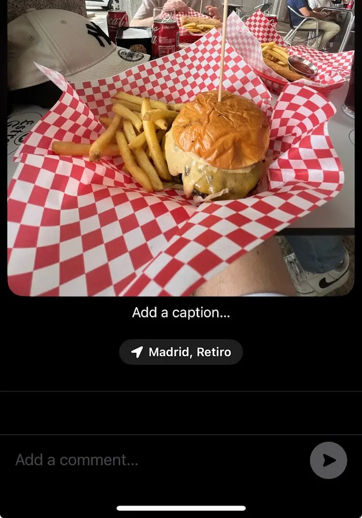 Keelin Byrne_BAR - PHIBURGER_Mesia_review