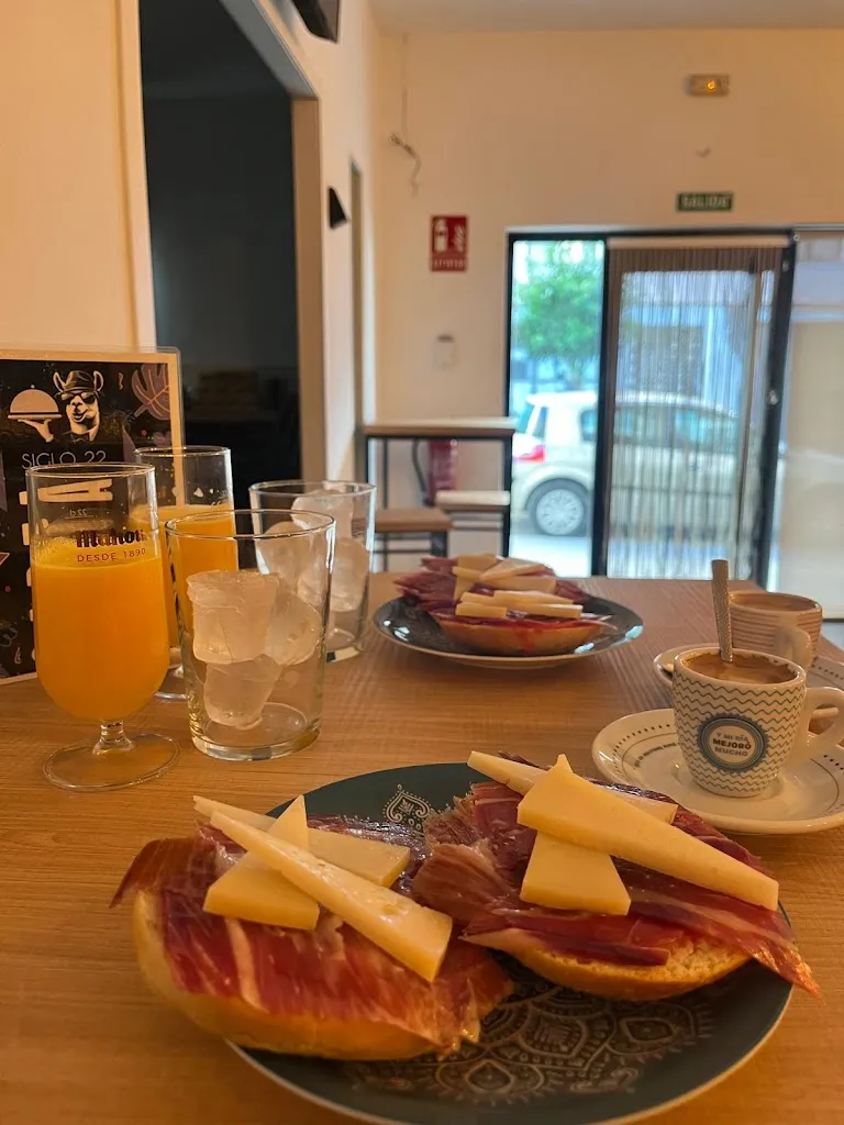 Menu_Restaurante Siglo 22 – Comida casera, Terraza y Desayunos en Navalmoral_Navalmoral_image_1