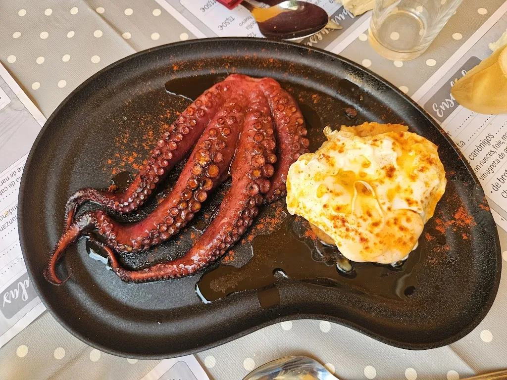 Extremadura Mesón Restaurante_Navalmoral_slider_image_3