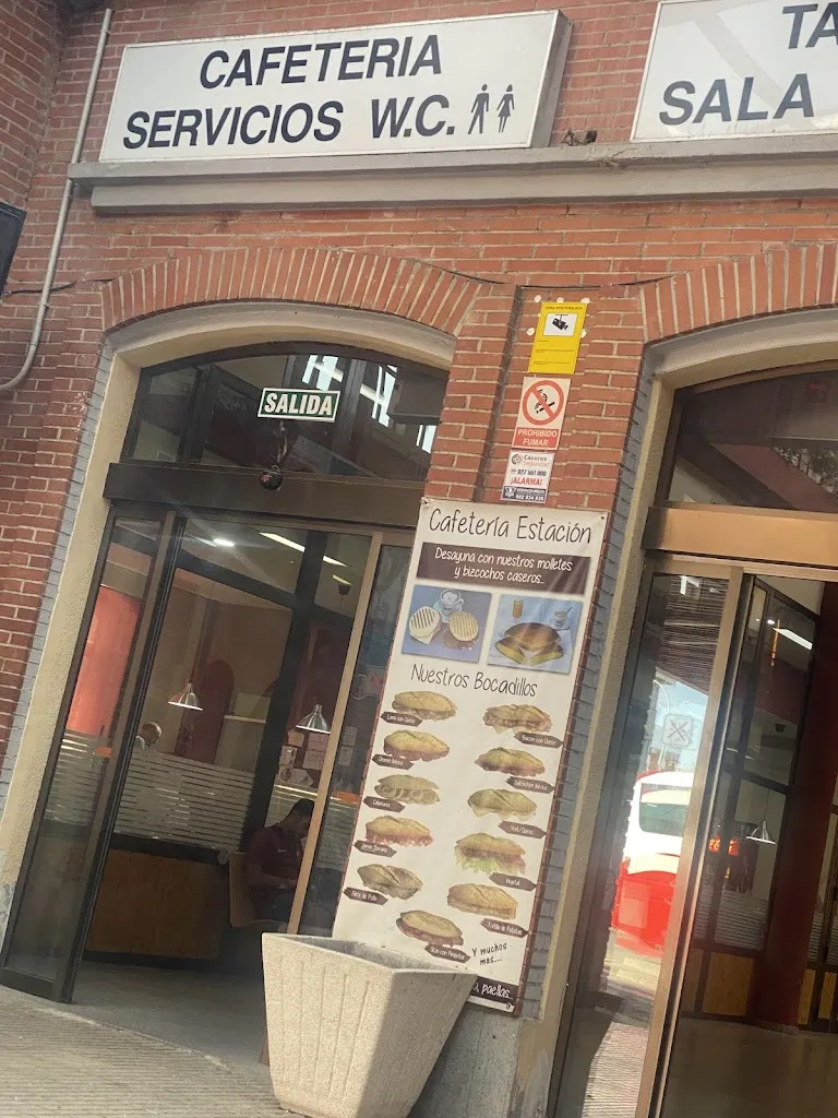 Restaurante Cafeteria Estación de Autobuses_Navalmoral_slider_image_2