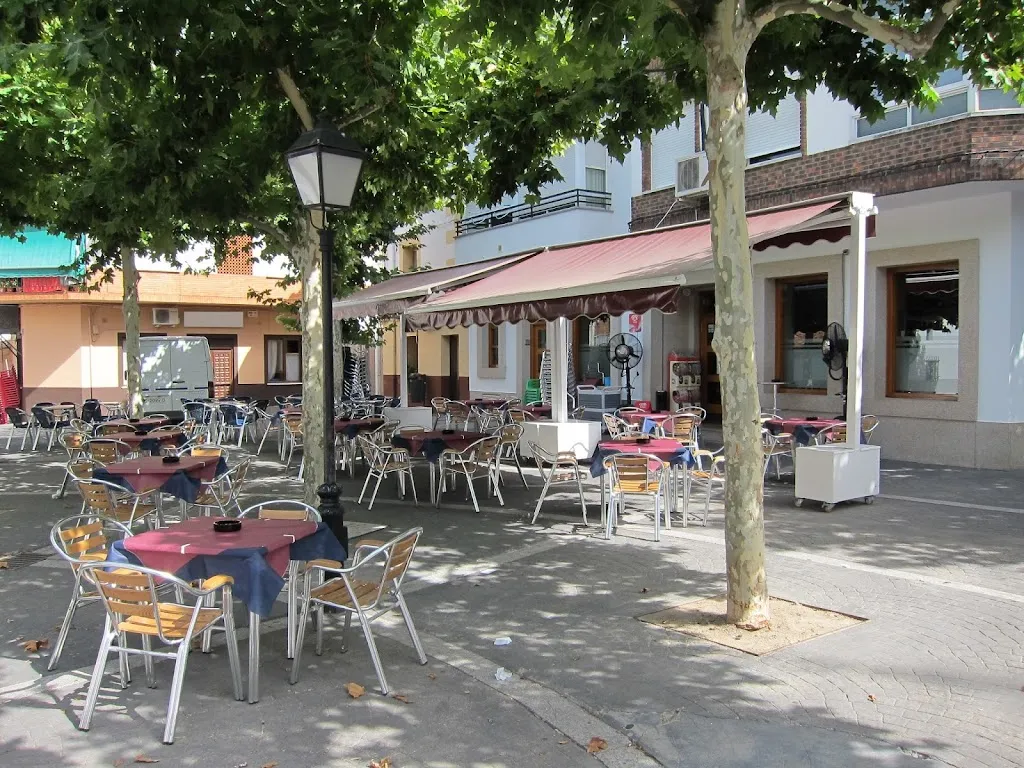 Bar Manzano restaurant in Navalmoral