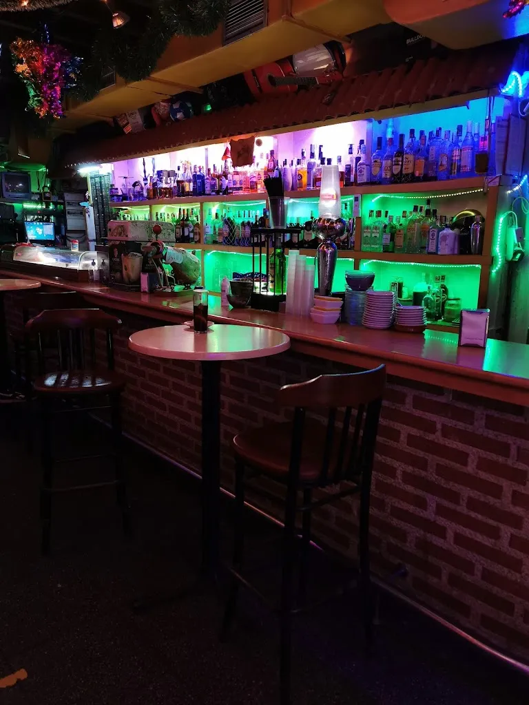 Caraoque al galope_Poveda_slider_image_1