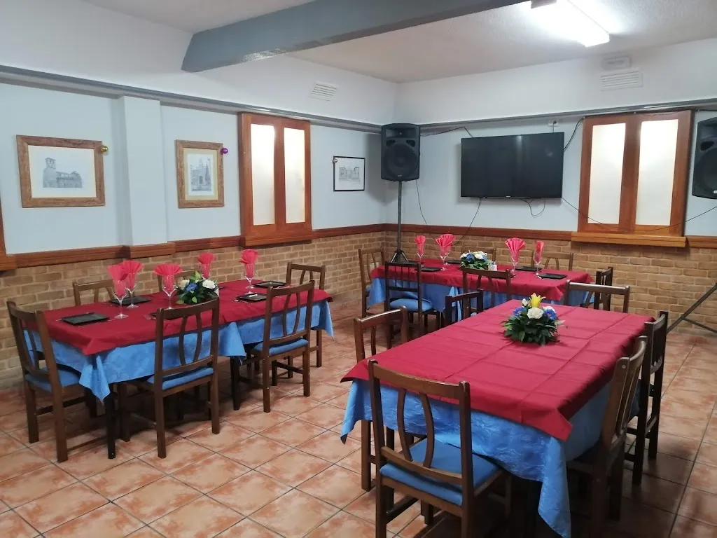 Cafetería César restaurant in Poveda