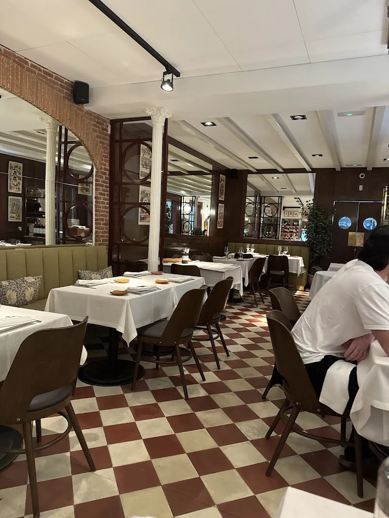 Casa Julián | Restaurante Barrio Salamanca_Poveda_slider_image_3