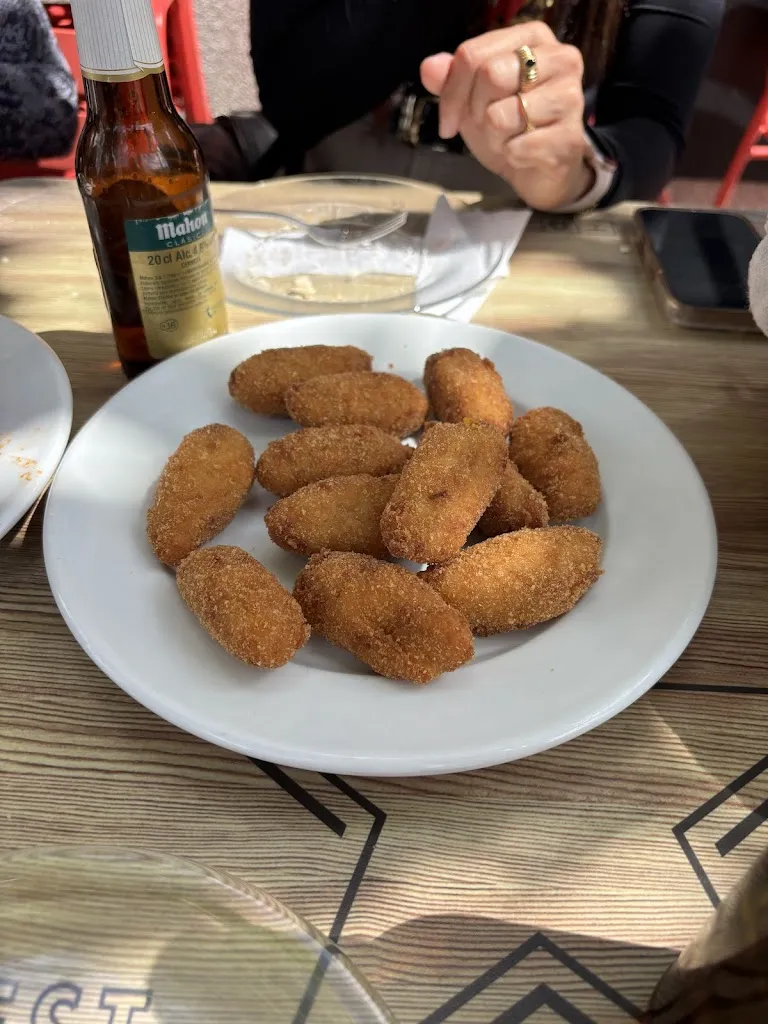 Nerea Fernández García_CASA POVEDA._Poveda_recensione