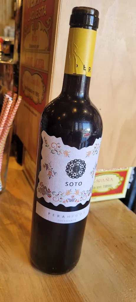 Francisco Gimenez-Reyna_RESTAURANTE CASA PAVÓN_San Bartolomé de Béjar_avis