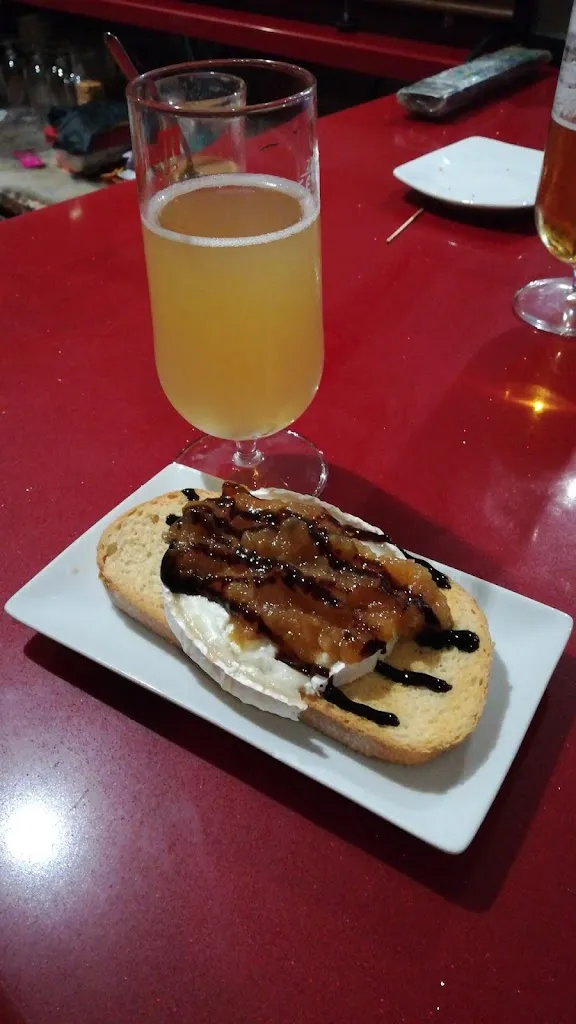 Luis H_Cafe Bar Alpe_San Bartolomé de Corneja_review