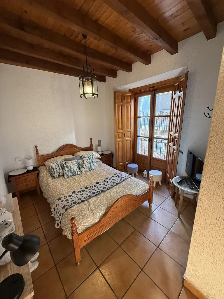 Hostal El Patio_San Bartolomé de Pinares_slider_image_2