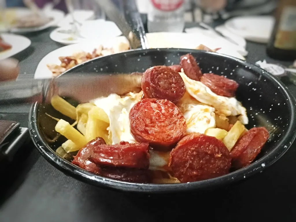 Elsa MUÑOZ_Bar La Plaza Rubén_San Bartolomé de Pinares_review