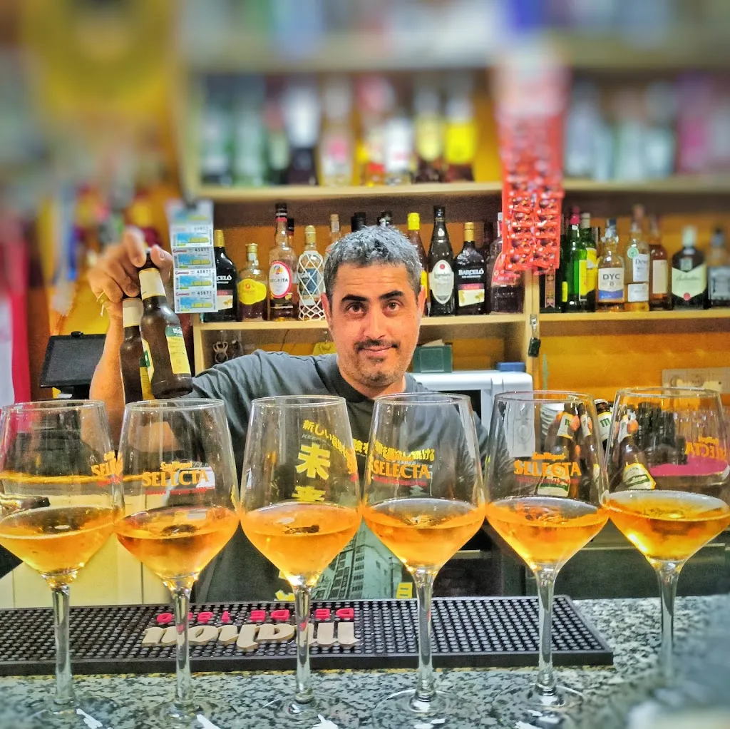 Bar La Plaza Rubén restaurant in San Bartolomé de Pinares