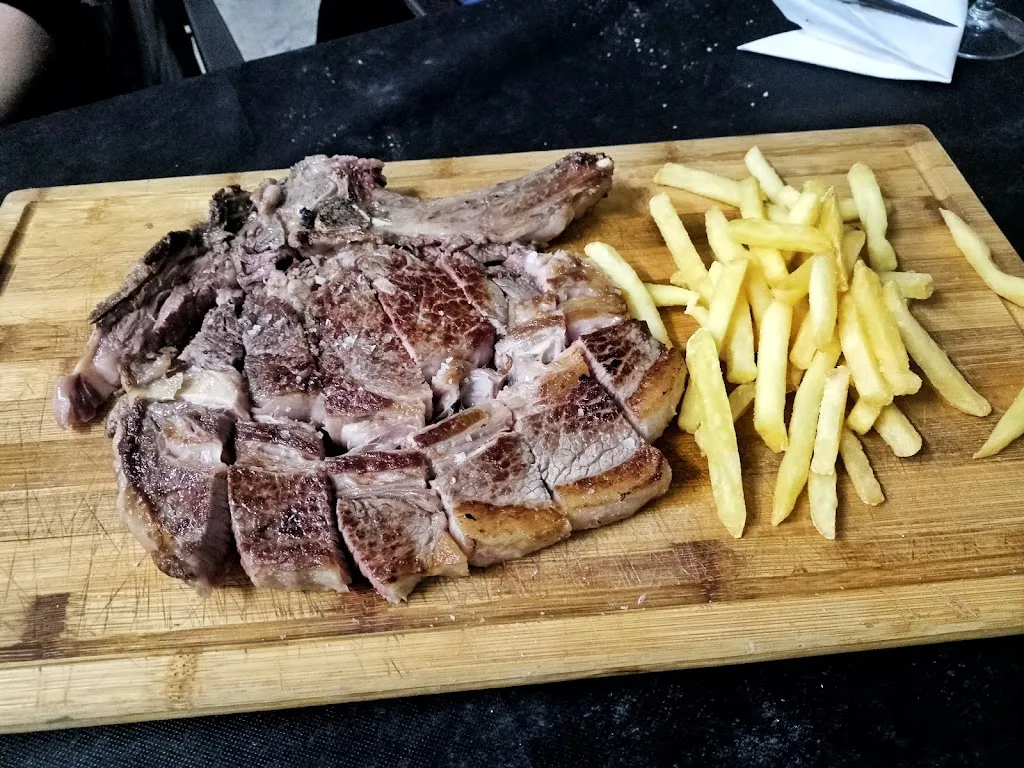 Bar La Plaza Rubén_San Bartolomé de Pinares_slider_image_2