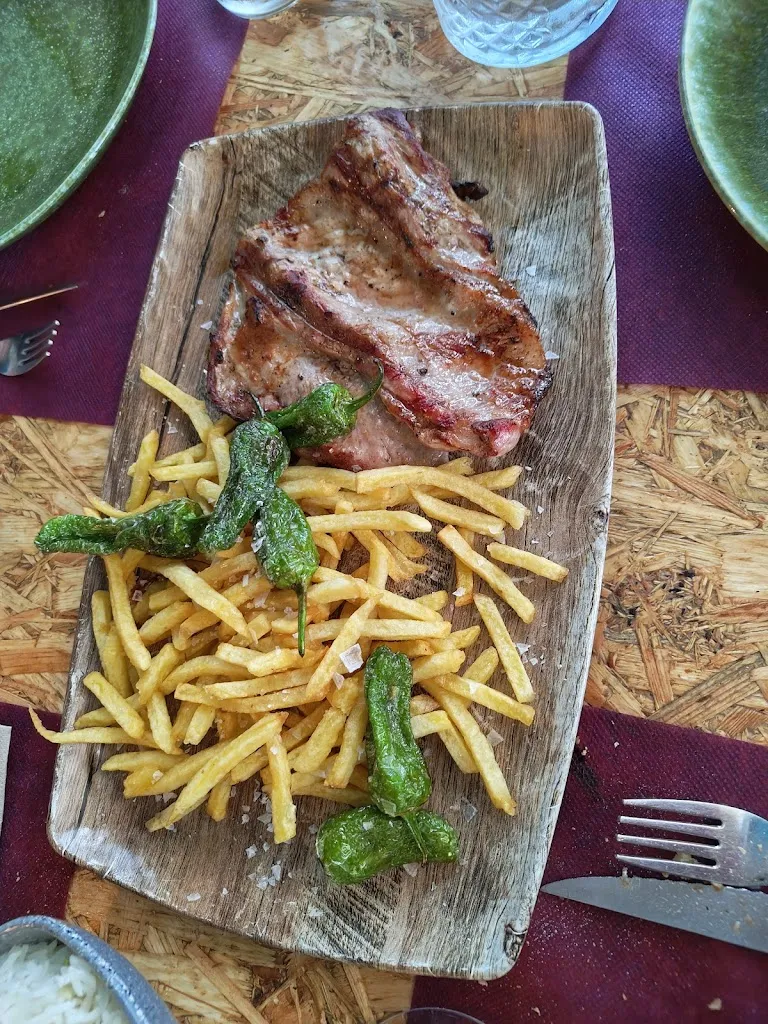 Marta Diz_Tropicaña Braseria O Burgo_Culleredo_review