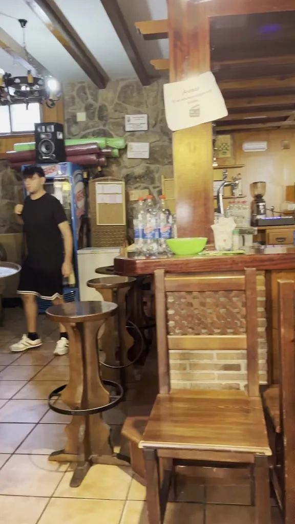 Mesón El Duende_Piedralaves_slider_image_2