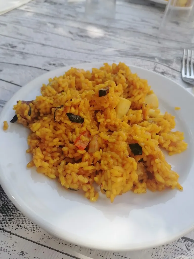 Belén Cámara Carrera_Mesón El Venerito_Piedralaves_review