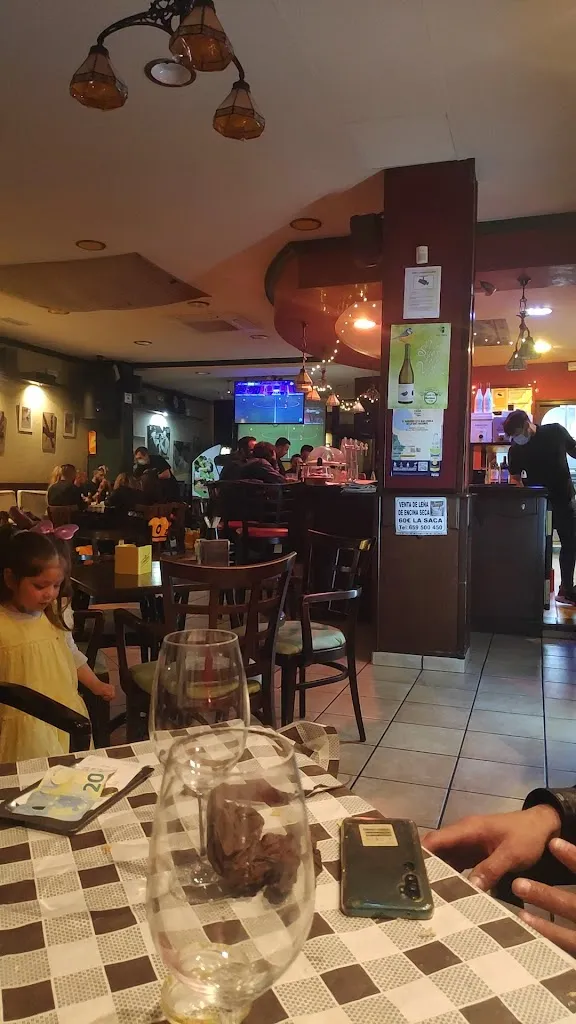 Restaurant Cafe Culture_Piedralaves_slider_image_2