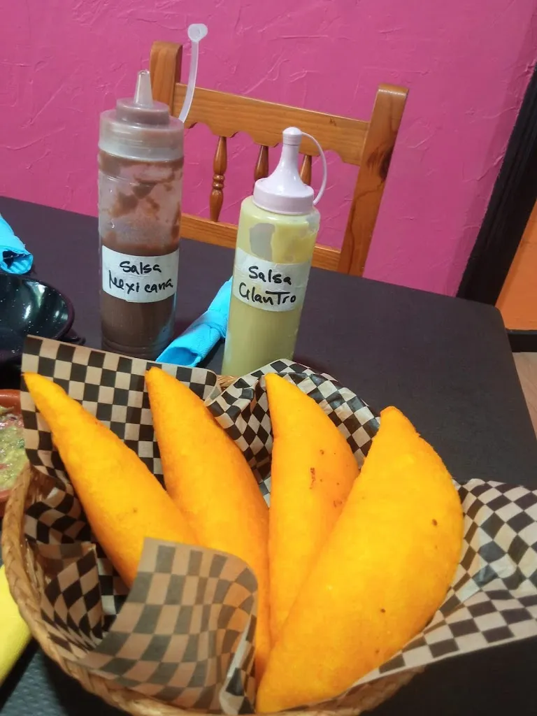 Darwin Ledezma Villegas_Bar La Milagrosa_Piedralaves_review