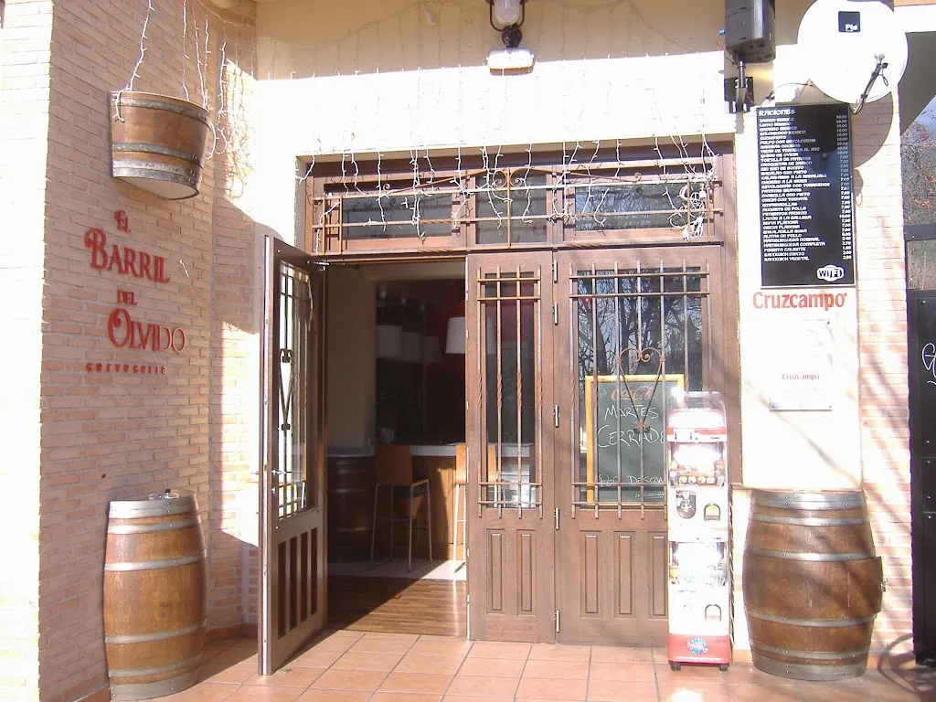 Cervecería El Barril del Olvido ristorante a Piedralaves