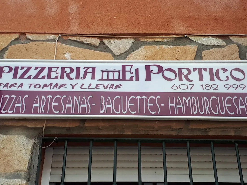 PIZZERIA EL PORTICO restaurant in Piedralaves
