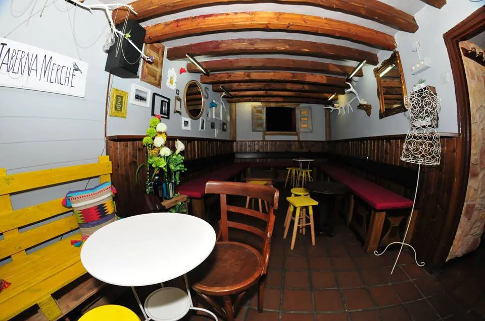 Taberna Merche restaurant in Piedralaves