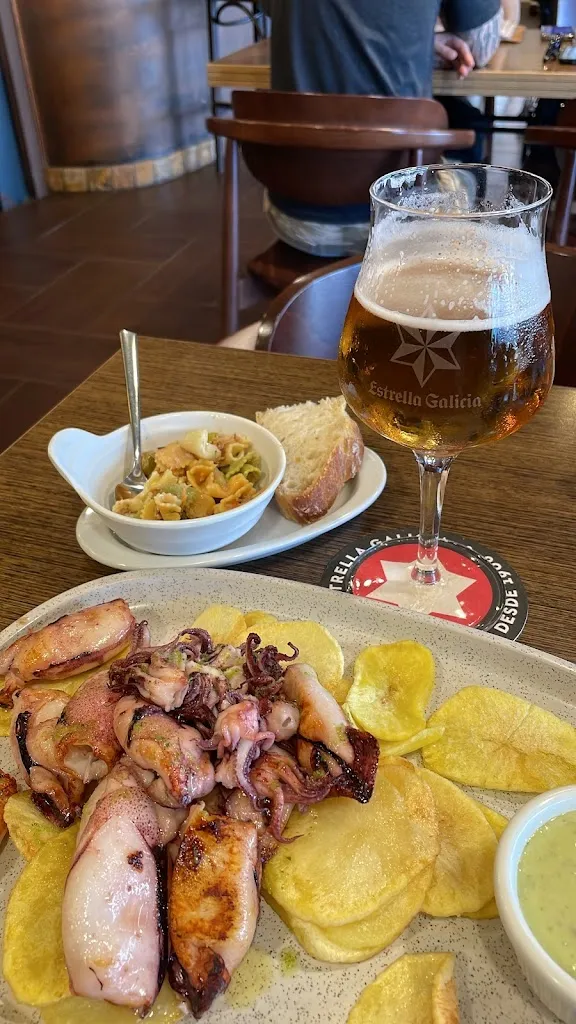 Copper Village_El Potro_Culleredo_review