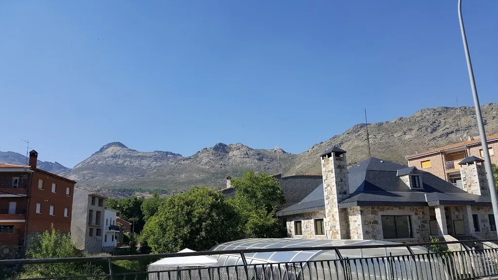 Mesón Ramoncin_San Juan del Molinillo_slider_image_1