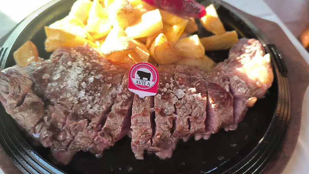 El Yantar De Gredos, Restaurant and Hotel_San Martín del Pimpollar_slider_image_2