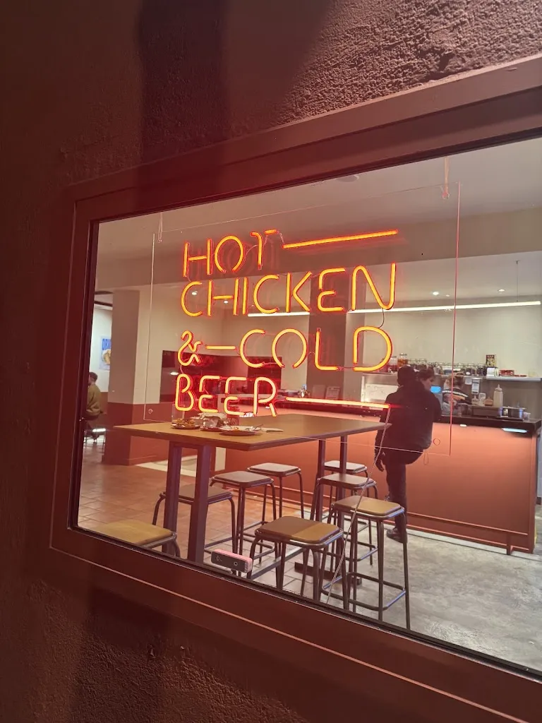 CHUCK CHUCK CHICKEN (Asian Chicken Bar) restaurant in Sanchorreja