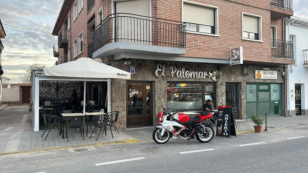 EL PALOMAR restaurant in San Pedro del Arroyo
